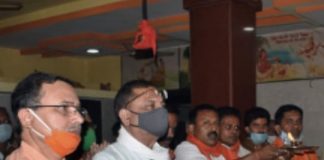 अयोध्या में भव्य श्रीराम मंदिर भूमि पूजा के उपलक्ष्य में बालकों के भक्तगण समस्त मंदिरों में हर्षोल्लास के साथ दीप प्रज्वलित किया