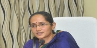 बड़ी खबर: स्वास्थ्य सचिव निहारिका बारिक जायेंगी छुट्टी पर … अब इस अनुभवी IAS को राज्य सरकार ने सौंपी हेल्थ की बागडोर…
