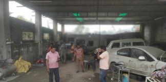 सर्विस सेंटर से पुलिस वाले की कार चोरो ने कर दी पार