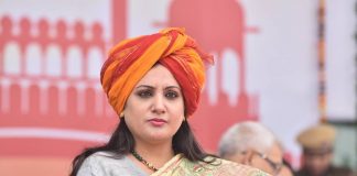 हरियाणा की महिला IAS अफसर काे त्रिपुरा बुलाने पर अड़ी वहां की सरकार, जानें क्या है पूरा मामला