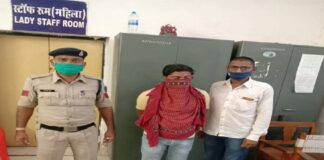 आईपीएल मैच का सटोरिया चढ़ा पुलिस के हत्थे