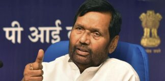 केंद्रीय मंत्री रामविलास पासवान का निधन, बेटे चिराग ने ट्वीट कर दी जानकारी