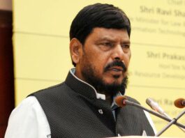 ‘गो कोरोना, गो’ नारा देने वाले रामदास अठावले कोरोना पॉजिटिव, कल पायल घोष को RPI की दिलाई थी सदस्यता..