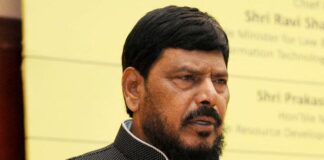 ‘गो कोरोना, गो’ नारा देने वाले रामदास अठावले कोरोना पॉजिटिव, कल पायल घोष को RPI की दिलाई थी सदस्यता..