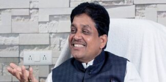 छग के कैबिनेट मंत्री डहरिया ने दिया ये विवादित बयान.. कहा बलरामपुर में हुई छोटी घटना.. डॉ. रमन सिंह से हाथरस घटना पर किये सवाल..