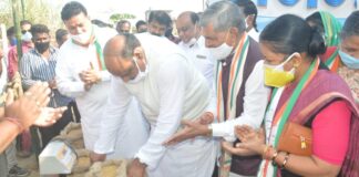 जिले में धान खरीदी का हुआ आगाज, 13 किसानों ने बेचे 484 क्विंटल धान..