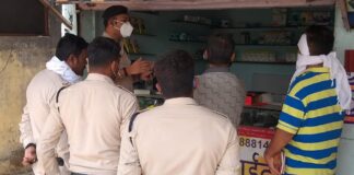 ब्रेकिंग बुधवारी बाईपास स्थित मोबाइल शॉप में 70000 की चोरी.. लॉकडाउन में चोरों ने किया कारनामा..