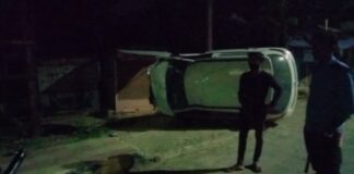 छत्तीसगढ़: भीषण सड़क हादसे में पलट गई बाइक और कार, मौके पर एक युवक की दर्दनाक मौत.. दूसरे का इलाज जारी..