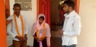 पत्नी ने सादे कागज पर लिखा तलाक, पति के सामने कोतवाली में प्रेमी से रचाई शादी..