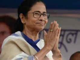 BJP नेता ने दर्ज कराई ममता बनर्जी के खिलाफ शिकायत, राष्ट्रगान के अपमान का आरोप
