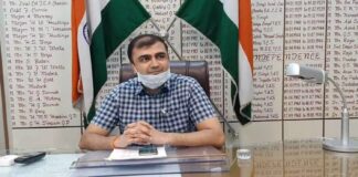 डीएम और सिटी मजिस्ट्रेट भिड़े, जमकर गाली गलौज, सिटी मजिस्ट्रेट छुट्टी पर गए