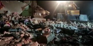 दर्दनाक: 4 बच्चों सहित 8 की मौत: सिलेंडर ब्लास्ट में दो मंजिला इमारत ढहा…