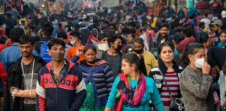 कोरोना से 2 साल में करीब 5 लाख मौतें, 4 करोड़ से अधिक केस; आखिर कब खत्म होगी कोविड-19 से भारत की जंग