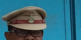 छत्तीसगढ़: सब इंस्पेक्टर ने की आत्महत्या.. लंबे समय से चल रहे थे बीमार.. पत्नी को मंदिर भेजा और फिर घर में लगा ली फांसी