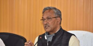 पूर्व मुख्यमंत्री का बड़ा बयान, बोले- मुसलमान नहीं लगवा रहे कोरोना वैक्सीन