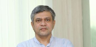 एक्शन में नए रेल मंत्री.. बदल दिया कर्मचारियों का समय, अब दो शिफ्टों में होगा काम