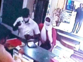 होटल में DSP और महिला कांस्टेबल रंगरेलियां मनाते पकड़ाये… छुट्टी लेकर हो गये थे लापता… दोनों को किया गया सस्पेंड..