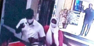 होटल में DSP और महिला कांस्टेबल रंगरेलियां मनाते पकड़ाये… छुट्टी लेकर हो गये थे लापता… दोनों को किया गया सस्पेंड..