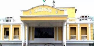 छत्तीसगढ़: कांग्रेस के कार्यक्रम में पॉकेटमारी, अज्ञात चोर ने 5 हजार नगदी और सोने का सिक्का किया पार