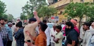 नशे में धुत स्कूटी सवार युवकों ने पुलिस के साथ की गाली-गलौज, कटा 28000 रुपये का चालान