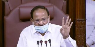 IT मंत्री से पेपर छीनकर फाड़ने वाले TMC सांसद पर गिरी गाज, पूरे मानसून सत्र के लिए निलंबित