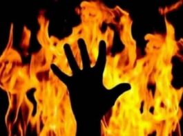 छत्तीसगढ़: आग में खाक हुई जिंदगी.. ठंड से बचने घर में अलाव जलाकर सो रहे थे, झुलसने से दंपति की मौत