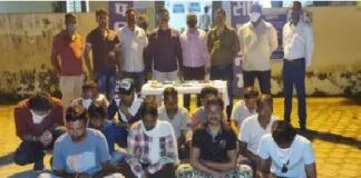 छत्तीसगढ़: जंगल में जुआ पार्टी, 13 जुआरी गिरफ्तार, 10 मोबाइल के साथ 80 हजार नगदी जब्त