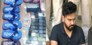 REET: इंजीनियर ने 50 रुपये की चप्पल 45 हजार में बेची, 6 लाख तक बिकी