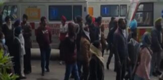 एयर इंडिया की फ्लाइट में 125 यात्री कोरोना पाॅजिटिव… मचा हडकंप, 182 लोग थे सवार