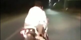 छत्तीसगढ़: सड़कों पर स्टंट पड़ा भारी… नागिन की तरह लहरा कर चला रहा था बाइक… पता खोज कर घर पहुंच गई पुलिस