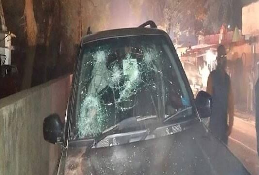 अयोध्या में सपा-भाजपा कैंडिडेट के समर्थक आपस में भिड़े… हवाई फायरिंग और गाड़ियों में भीषण तोड़फोड़…
