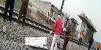सेल्फी लेने के चक्कर में शताब्दी एक्सप्रेस की चपेट में आए 4 युवक, चारों की मौत