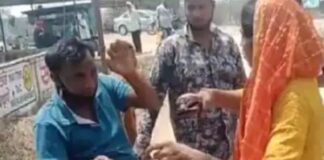 छत्तीसगढ़ी फिल्म की अभिनेत्री से करने लगा प्यार का इजहार, सरेआम हुई युवक की पिटाई