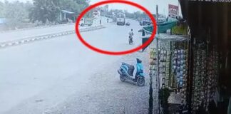 छत्तीसगढ़: टैंकर ने बाइक को रौंदा, युवक की हालत गंभीर