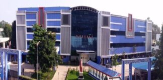 नर्स से ऐसी हरकतें करते थे DKS अस्पताल के डायलिसिस विभाग के HOD, पहुंचे हवालात, जानिए पूरा मामला