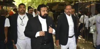 ज्ञानवापी मामला: हिंदू संगठन ने जैन वकीलों को हटाया, पिता-पुत्र से सभी केस वापस लिए
