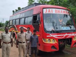 चोरी की बस बरामद, आरोपी ने छिपा दिया था घने जंगलों में