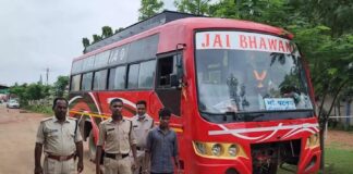 चोरी की बस बरामद, आरोपी ने छिपा दिया था घने जंगलों में