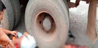 स्कूटी सवार हेडमास्टर की मौत, बेकाबू ट्रक ने लिया चपेट में