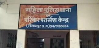 टीवी रिचार्ज खत्म होने मायके चली गई पत्नी, तलाक तक पहुंची बात और फिर…