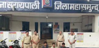 रथयात्रा में चाकू मारकर 17 साल के लड़के की हत्या, 2 घायल… लोगों ने लगाया जाम