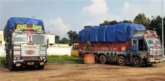 धान लोड ट्रक जब्त, अवैध तरीके से लेकर जा रहे थे दूसरे राज्य