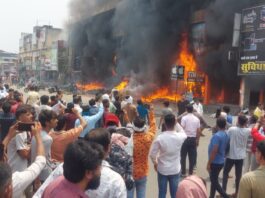 कोरबा : जिले के टीपी नगर स्थित कमर्शियल काम्प्लेक्स में लगी भीषण.. करोड़ों का नुकसान
