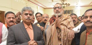 बालकोनगर श्री राम मंदिर में केंद्रीय मंत्री गिरिराज सिंह ने किया पूजा अर्चना